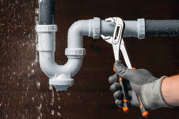 Professional Gas Line Repair technician working in Portsmouth, VA